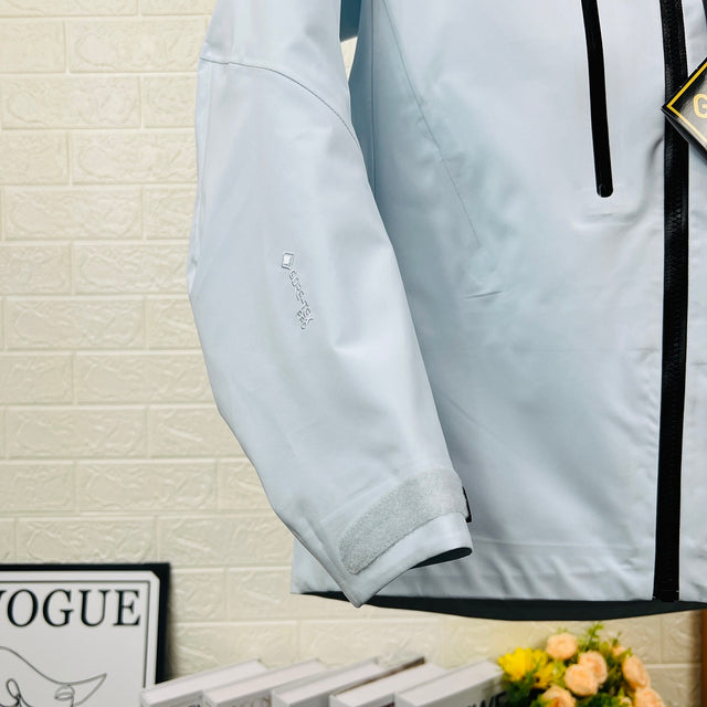 Arc'teryx Alpha SV Jacket — White