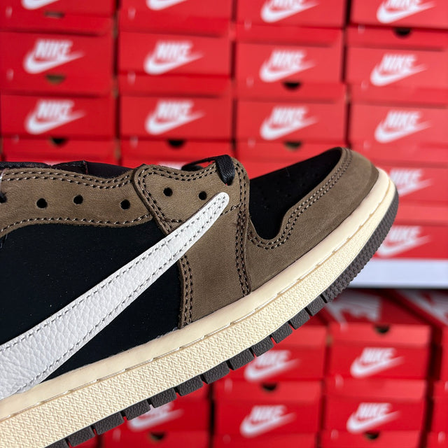 Air Jordan 1 Low — Mocha