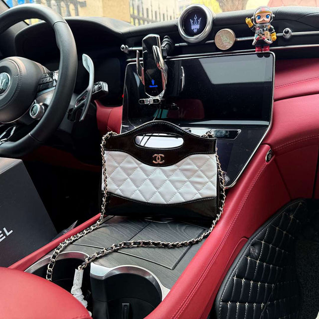 Chanel 31 Bag — Black/White
