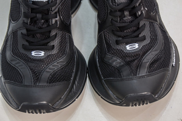 Balenciaga Runner — Black