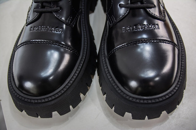 Balenciaga Chunky Trainer — Black Leather