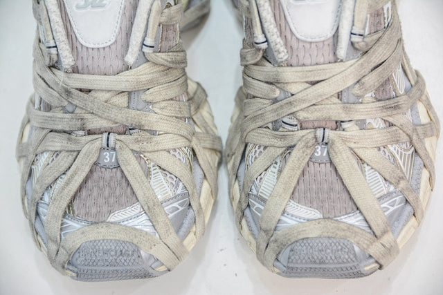 Balenciaga Triple S — Cream/Grey