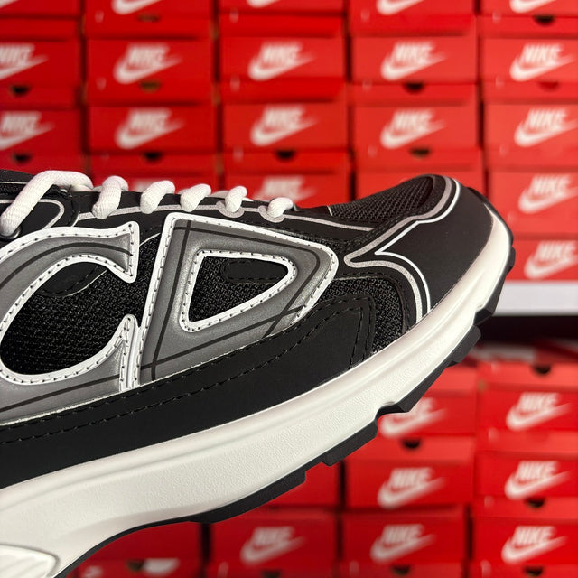 Dior B30 — Black/White