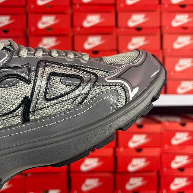 Dior B30 — Grey/Black