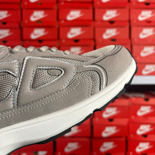 Dior B30 — Grey II