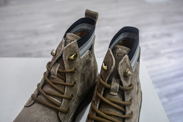 Gucci Suede Boot — Tan