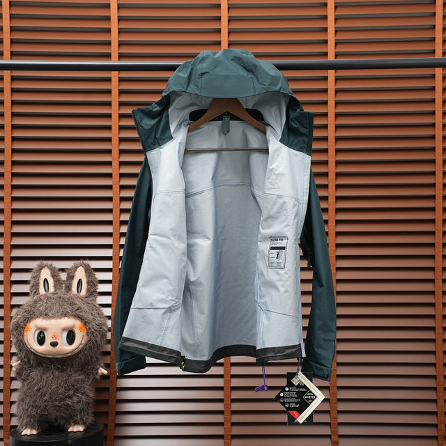 Kailas Shell Jacket — Dark Green