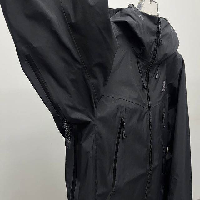 Kailas Shell Jacket — Black