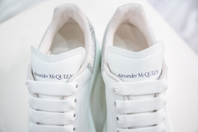 Alexander McQueen Oversized — White/Light Silver