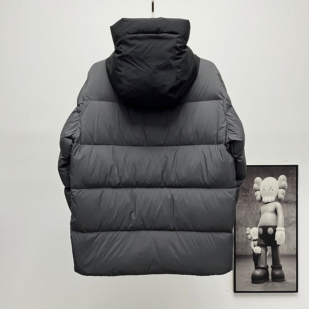 Moncler Puffer — Grey/Black