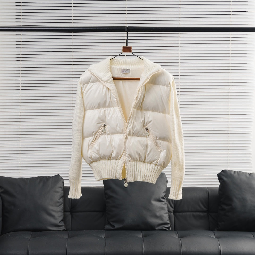 Moncler Puffer — White