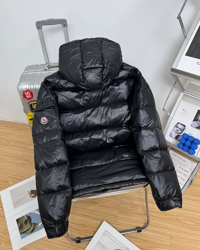 Moncler Puffer — Black Gloss II