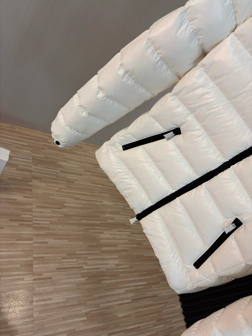 Moncler Bady Puffer — White