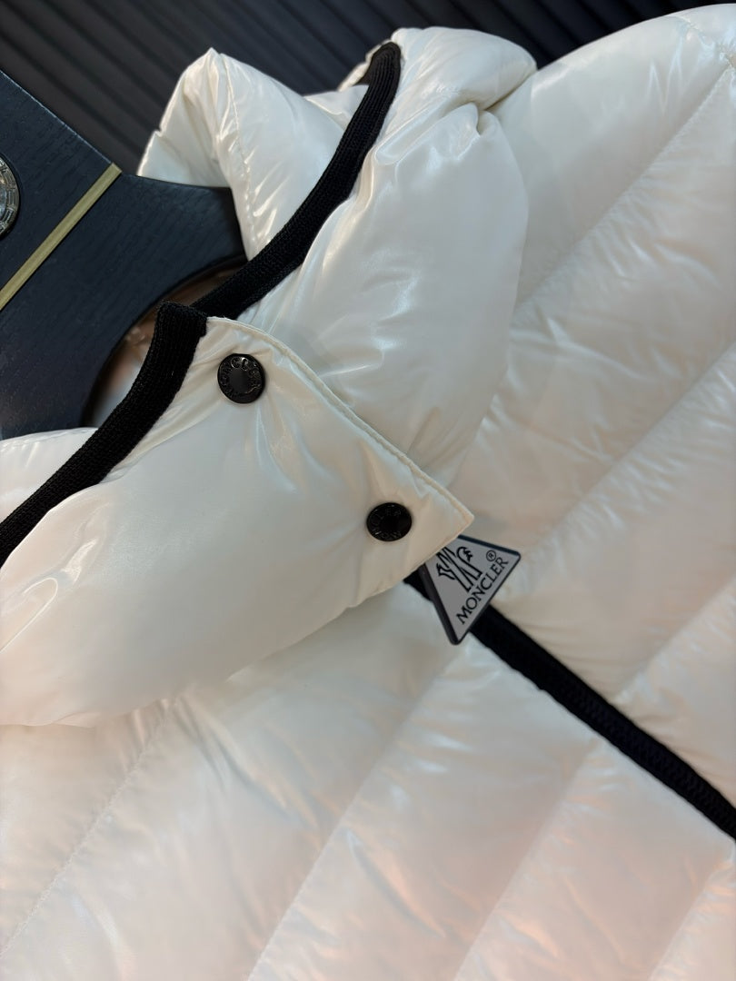Moncler Bady Puffer — White