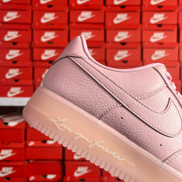 Nike Air Force 1 — Pink