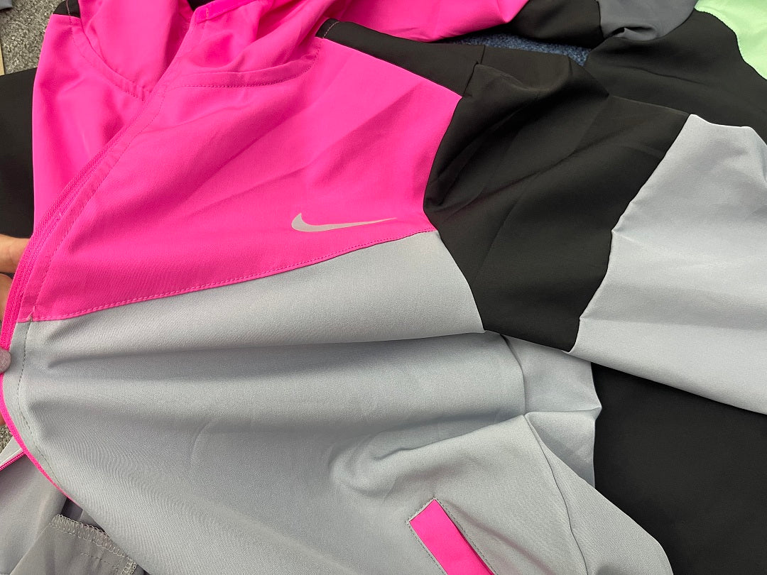 Nike Miler Running Top — Mint/Black