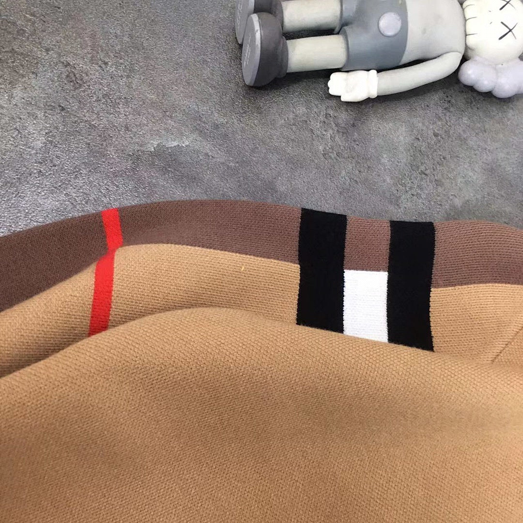Designer Knitwear — Selection