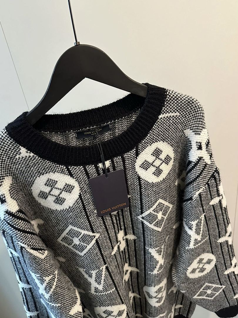 Designer Knitwear — Selection II