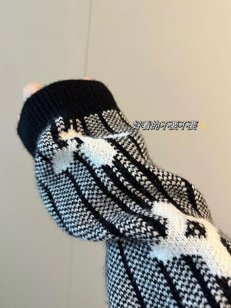 Designer Knitwear — Selection II