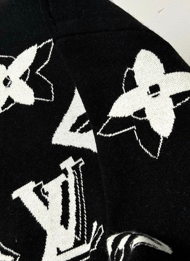 Louis Vuitton Knitwear — Black/White