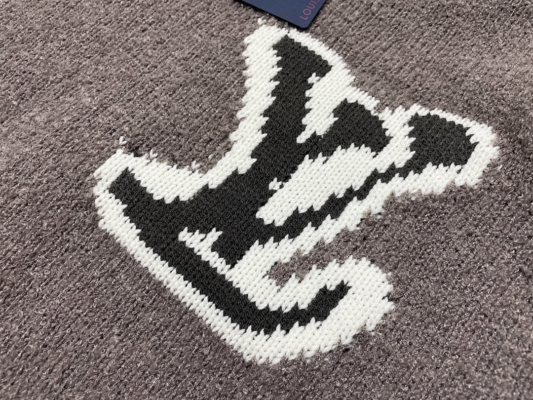 Louis Vuitton Knitwear — Grey