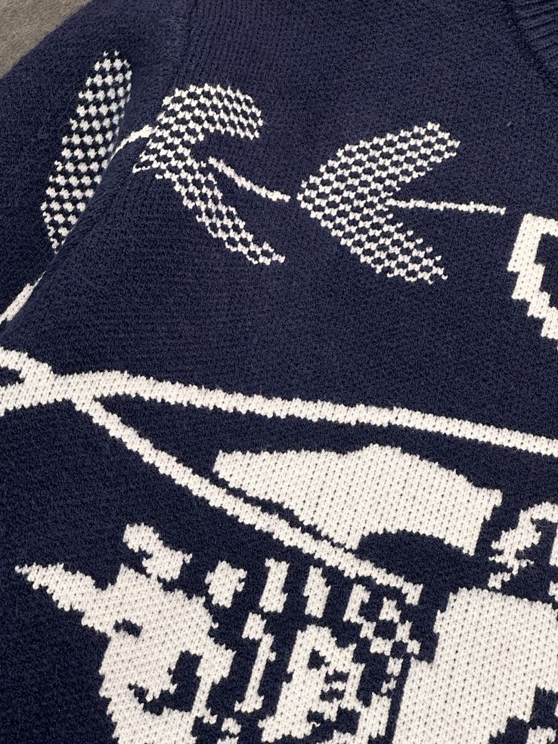 Louis Vuitton Knitwear — Grey