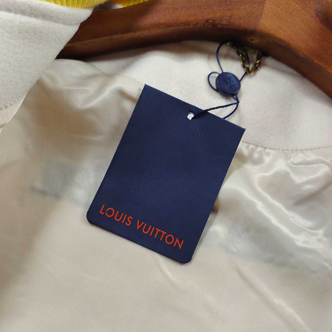 Designer Knitwear — Selection V